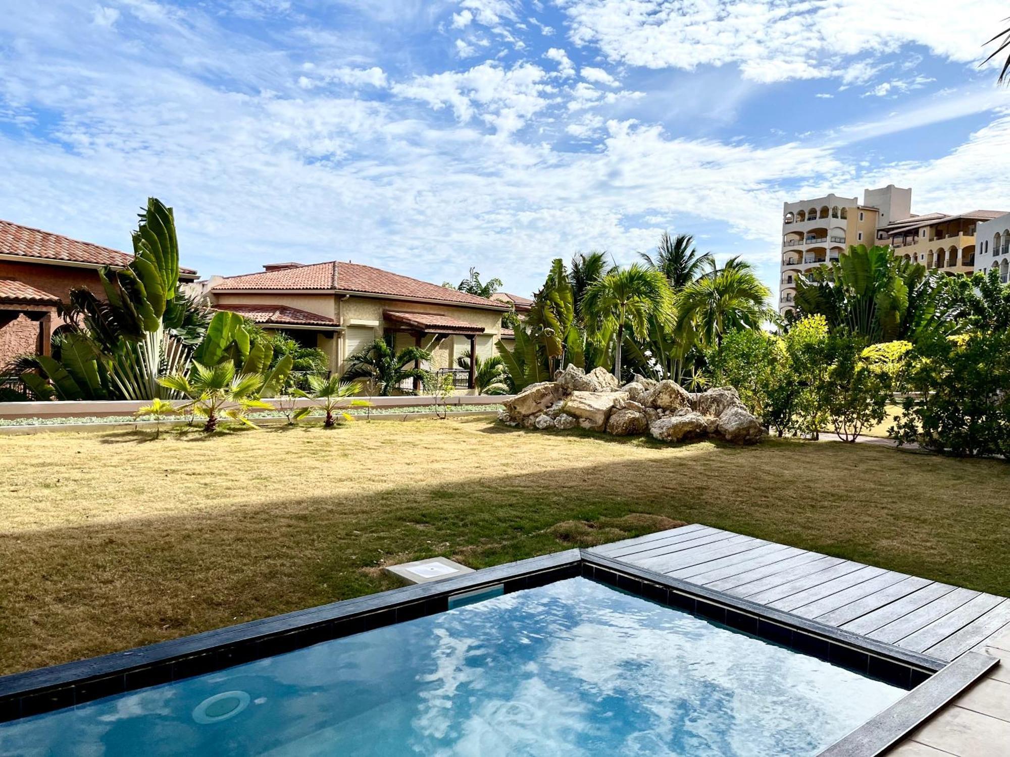 The Hotel Porto Cupecoy Philipsburg  Exteriör bild
